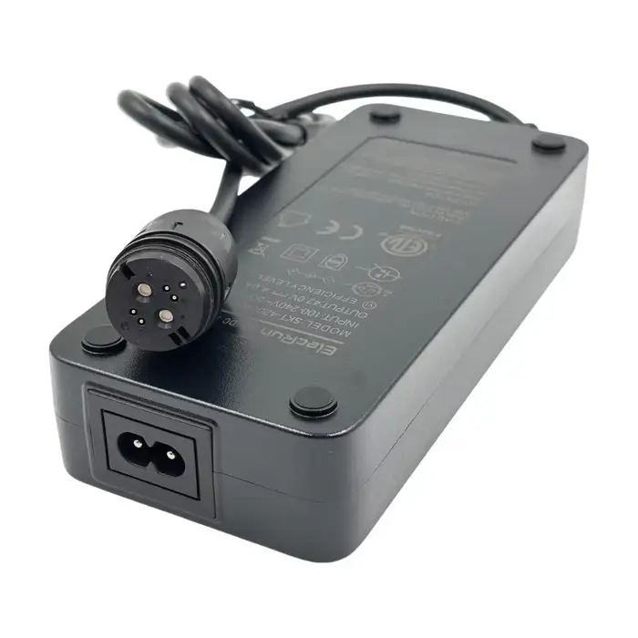 Chargeur de vélo électrique Elecrun 42V 4A /2A compatible avec la batterie Li-Ion 36V RoPd 6 broches Specialized Turbo