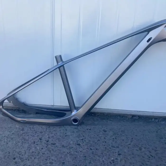 Cadre de vélo VTT en alliage d'aluminium brillant pour roue 27.5 pouces robuste et léger pour vélo de montagne route ou enfant