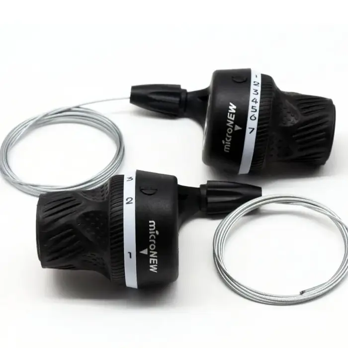 Manettes de vitesse pour vélo VTT et route Micronew 21 vitesses système de dérailleur torsion pour guidon 22,2 mm avec poignées confortables en plastique robuste