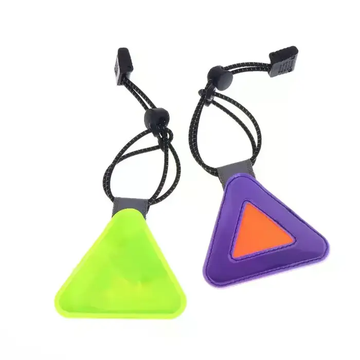 Panneaux réfléchissants triangulaires pour vélo
