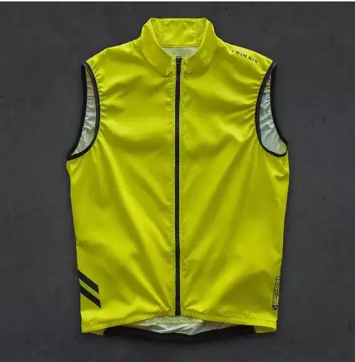 Le nouveau gilet de cyclisme sur route ultra-fin coupe-vent avec recharge intégrée peut être personn