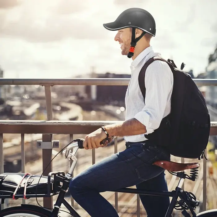 Casque de vélo en cuir ABS avec sangle réglable