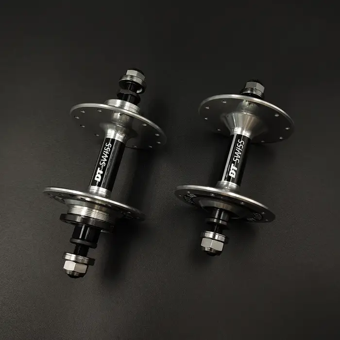 DT Swiss 370 – jeu de roues en carbone pour vélo de piste