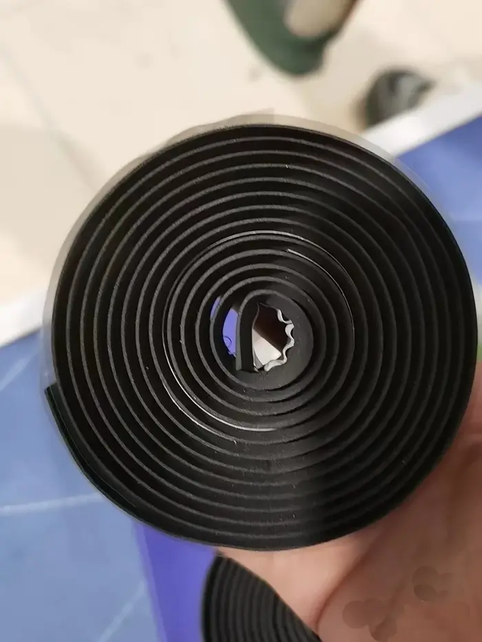 Nouveau ruban de guidon géant Rush
