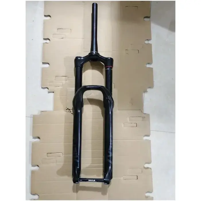ROCKSHOX VTT fourche avant Lyrik Select Recon argent RL révélation RC huile et gaz