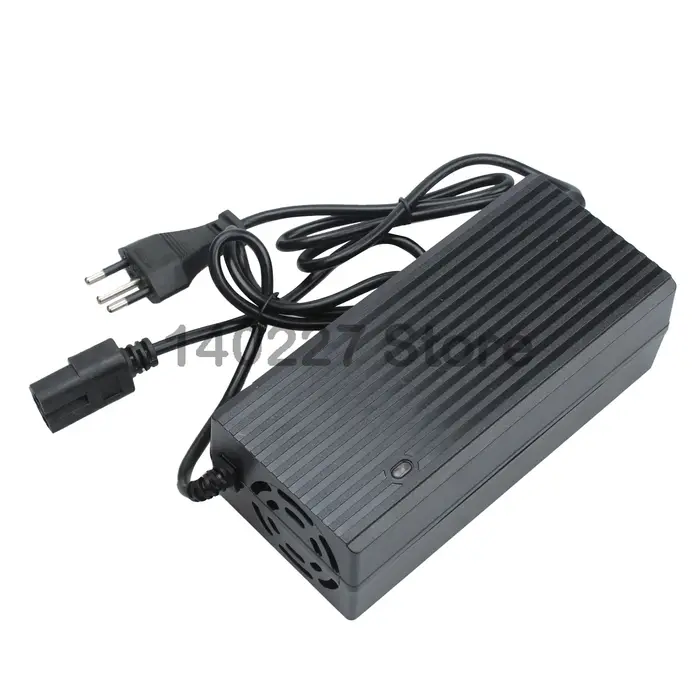Pour Citycoco chargeur de batterie de Scooter électrique 67.2V alimentation 3A