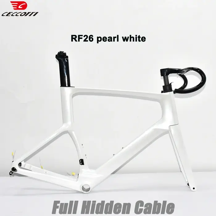 Cadre de vélo de route entièrement en carbone modèle CECCOTTI RF26 avec frein à disque conception de câble intérieur