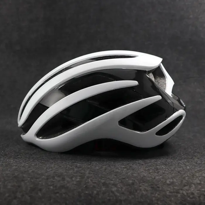 Casque de vélo ultraléger
