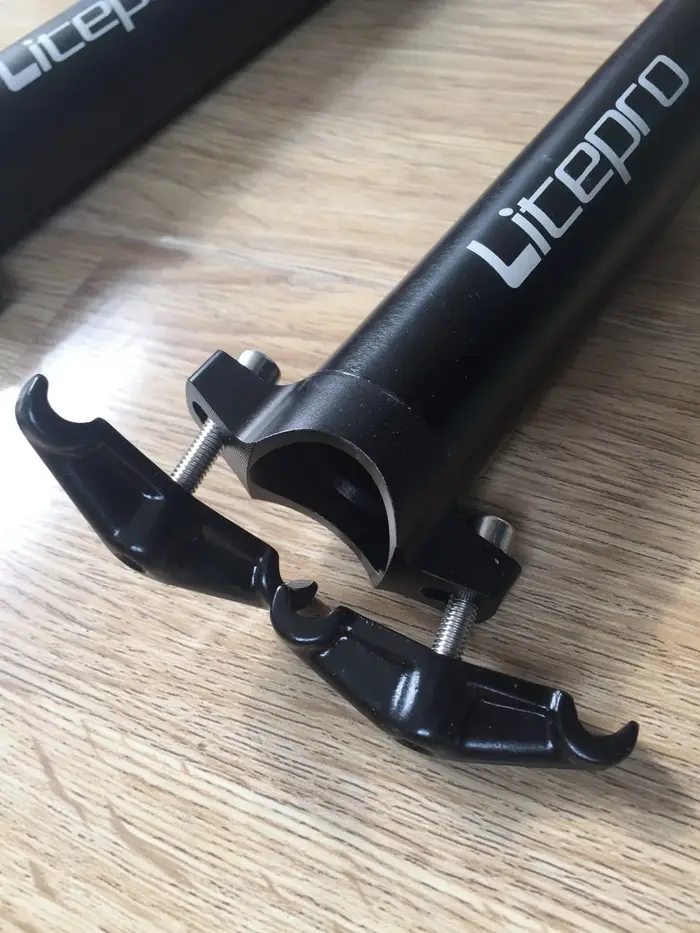 Tige de selle en alliage d'aluminium pour vélo pliant 31.8mm 33.9mm 600mm 650mm haute résistance pour vélo urbain et balade personnalisable en quatre couleurs