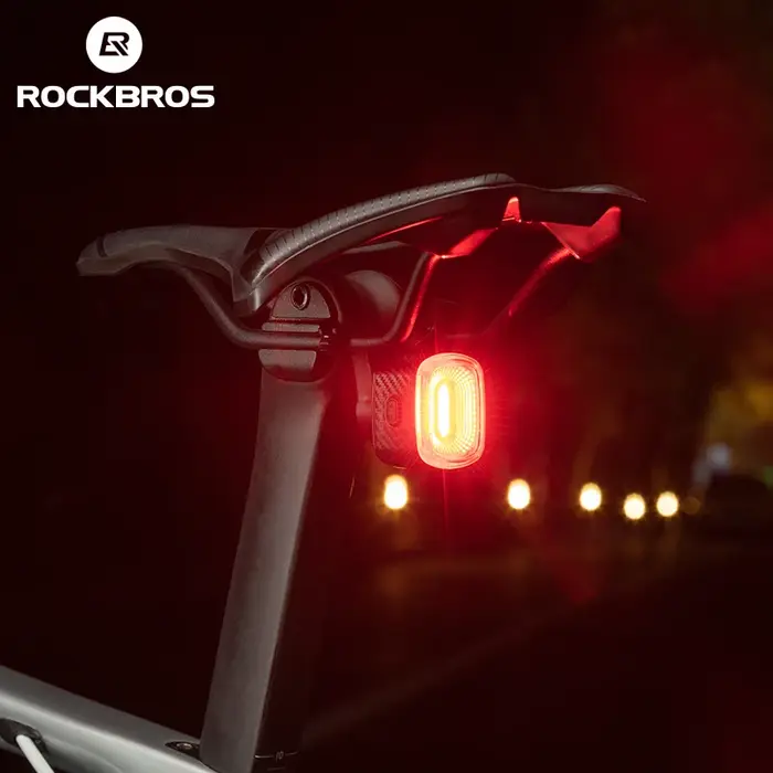 ROCKBROS feu stop de vélo intelligent IPx6 feu arrière type-c feu