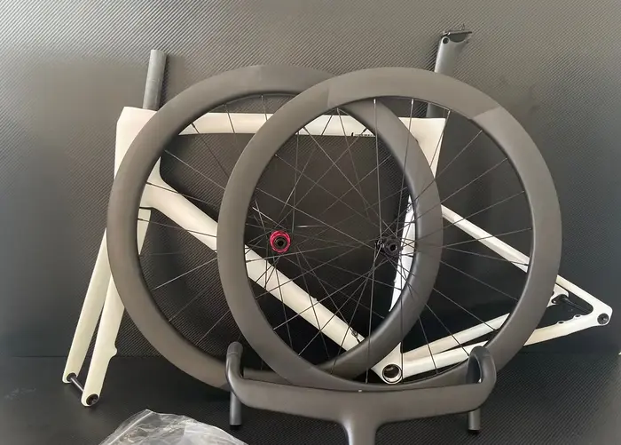 Cadre de Vélo de Route en Fibre de Carbone avec Frein à Disque