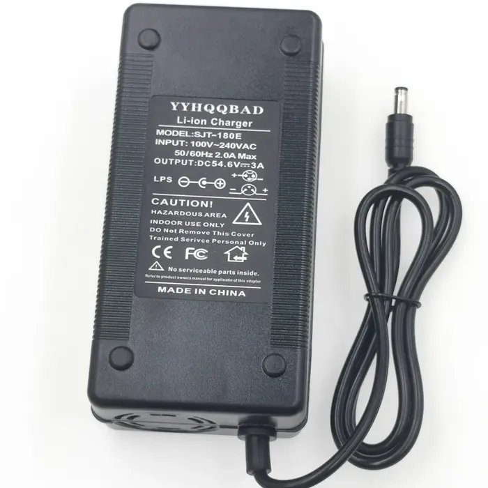 Chargeur de batterie 54.6V 3A pour batterie Li-ion 13S 48V