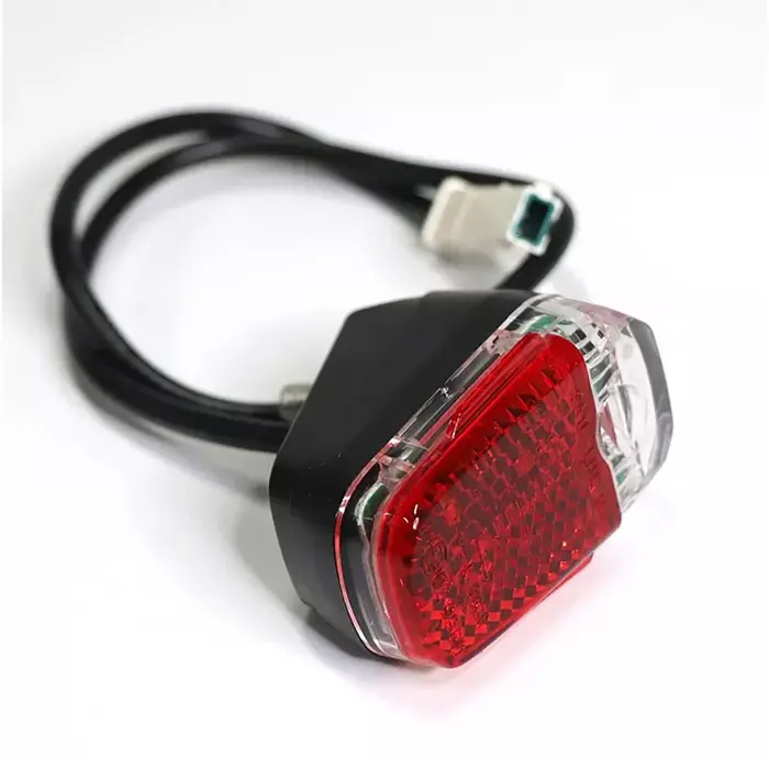 Feu arrière de Scooter électrique feu stop pour Ninebot Max G30D feu arrière ABS garde-boue garde-boue avertissement arrière pièces de feu arrière LED