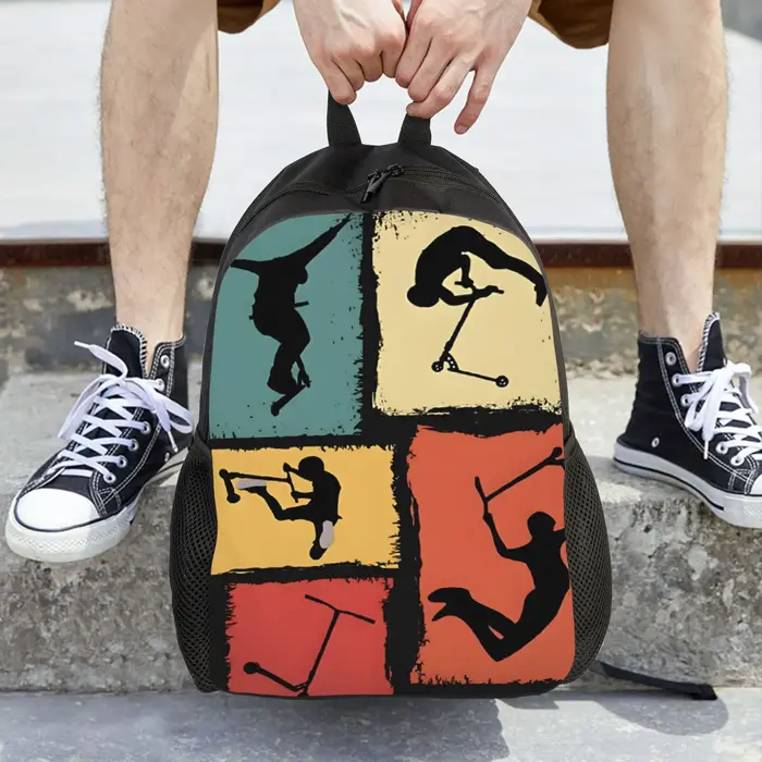 Trucs quotidiens pour une trottinette freestyle, accompagnés d'un sac à dos décontracté au design plat et élégant, parfait pour Stro