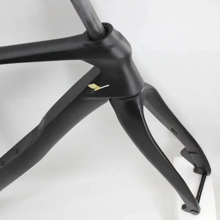 700c Cyclocross voyage gravier vélo de route mat UD