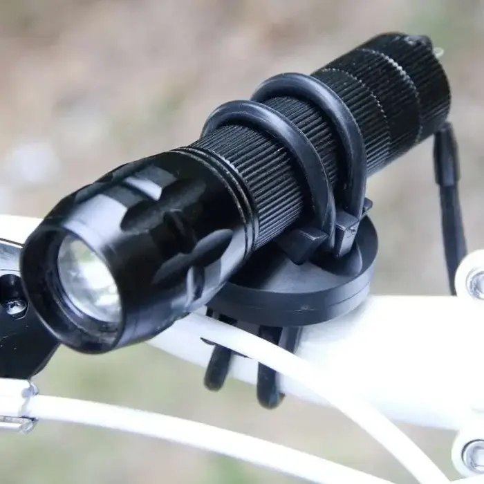 Clip de fixation pour éclairage de vélo 360 °
