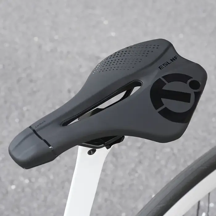 Selle de vélo confortable VTT vélo de route anti-dérapant creux coussin de siège respirant