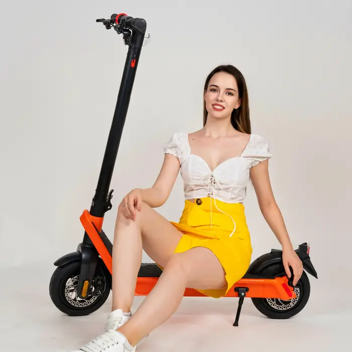 HX X9Plus Trottinette électrique Suisse Trottinettes électriques pour adultes 36V48V 15.6Ah Batterie amovible