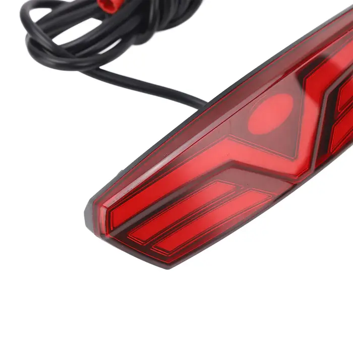 Lumière de Scooter haute luminosité économie d'énergie LED lampe d'avertissement de frein 48V