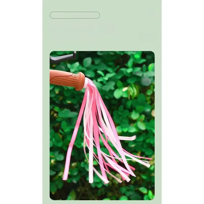 Pendentif en ruban pour vélos d'enfants avec 18 pompons fluo - Décoration de guidon en polyester rose et bleu pour vélo et trottinette