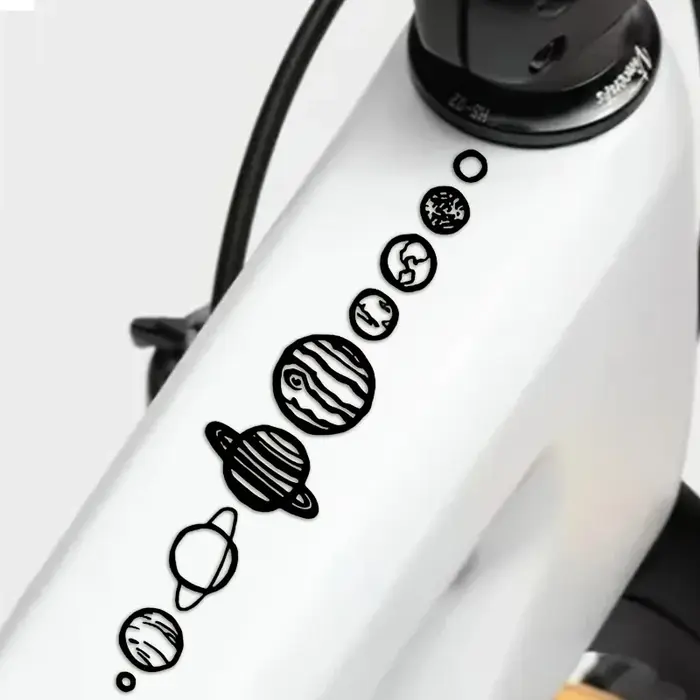 Autocollants de vélo imperméables et résistants aux UV sur le thème de l'espace galactique