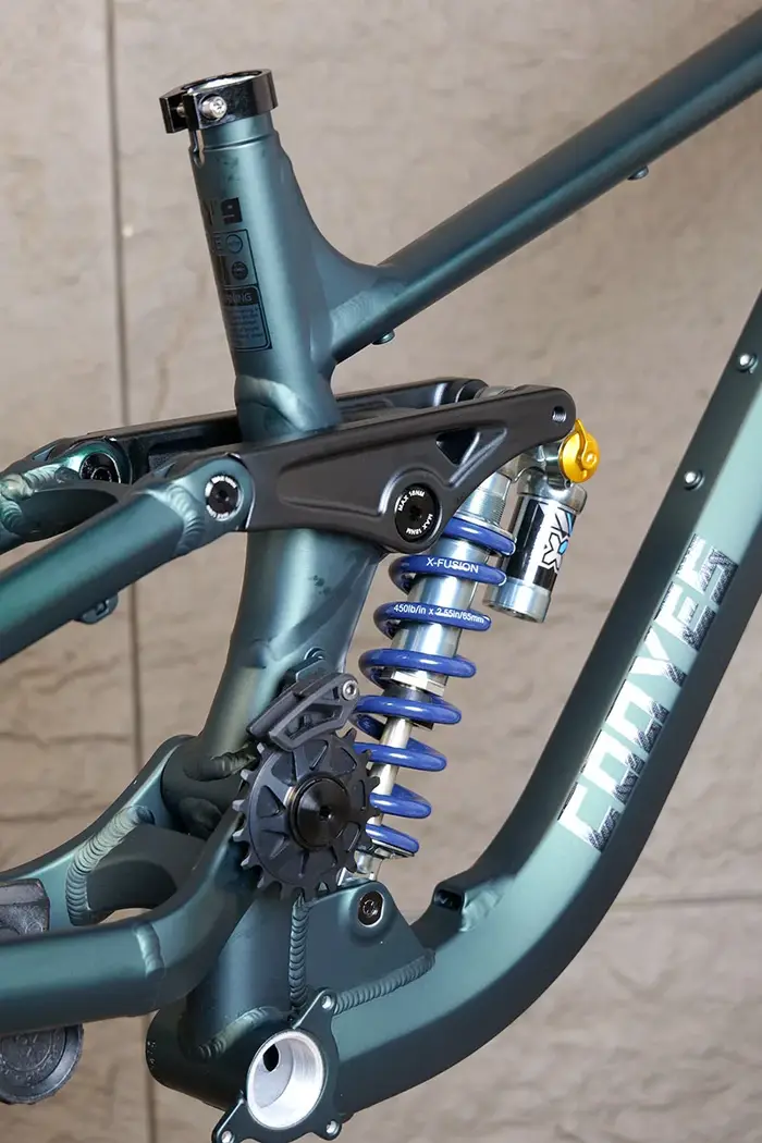 Cadre de vélo en aluminium à suspension intégrale