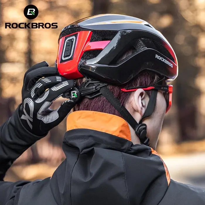 Casque de vélo avec lumière LED iodée