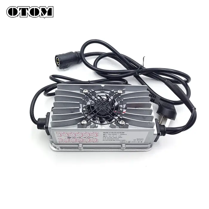 OTOM Light Bee – chargeur de batterie de moto