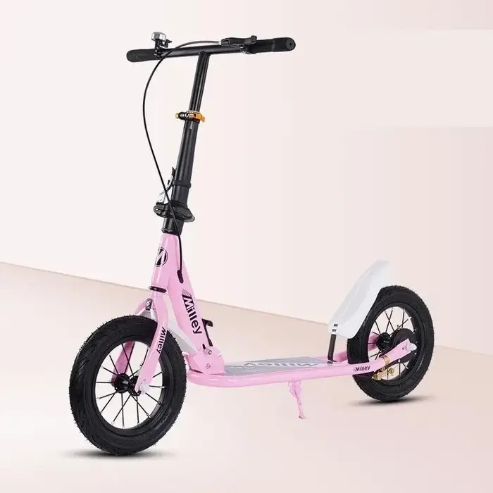 Trottinette pliable pour adultes avec frein à main
