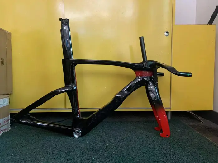 Cadre de vélo de route en carbone pour triathlon TT