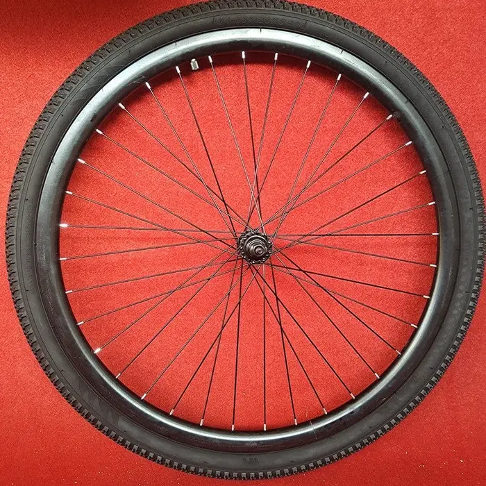Ensemble de roues de vélo de montagne VTT jantes en alliage d'aluminium double paroi avec pneus noirs pour frein à disque et V