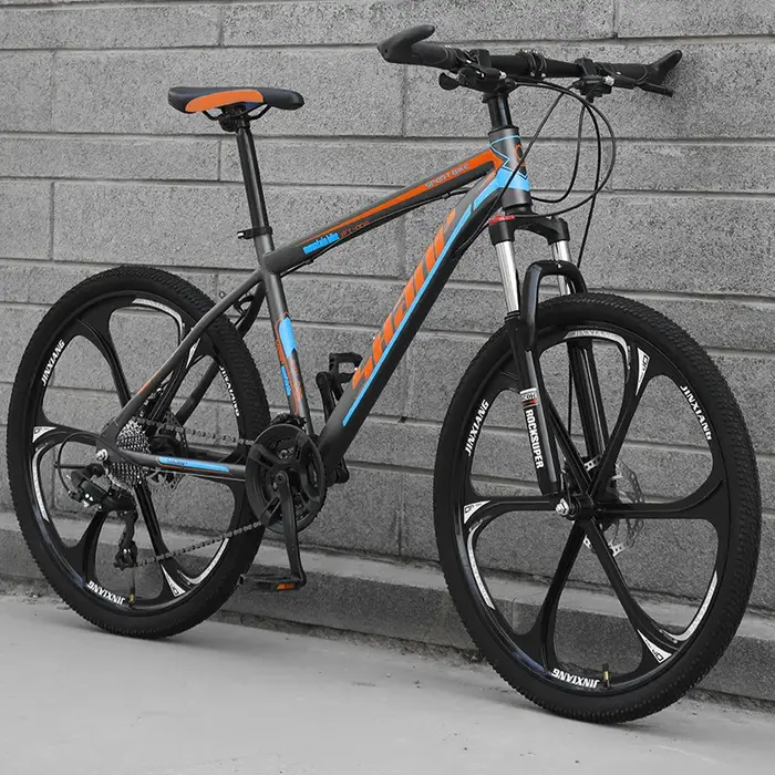Chine pas cher en gros en acier à haute teneur en carbone Cool Sport vélos vtt hommes course VTT vélo à vendre