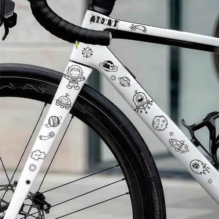 Autocollants de vélo graffiti astronaute spatial pour cadre de vélo
