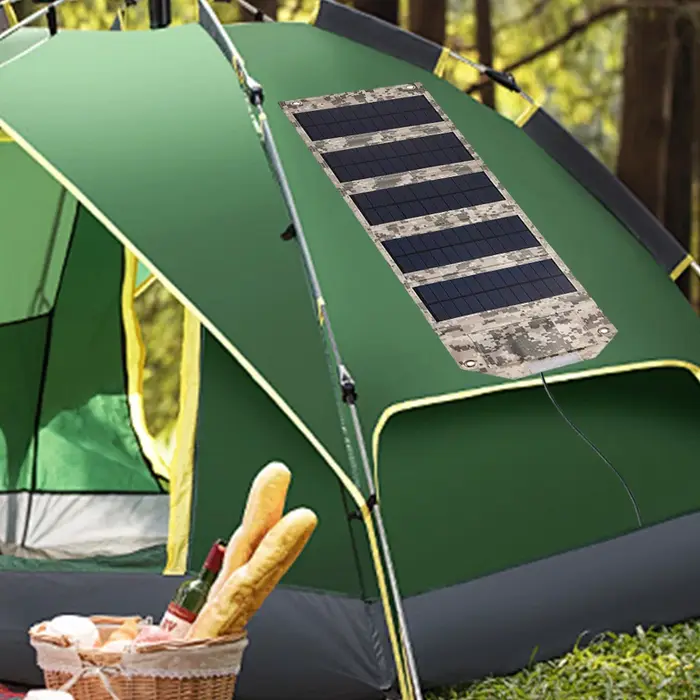 Chargeur portatif de rendement de panneau solaire pliable de 800W pour le Camping
