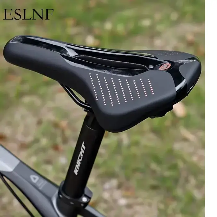 ESLNF Selle de vélo ultralégère en cuir confortable