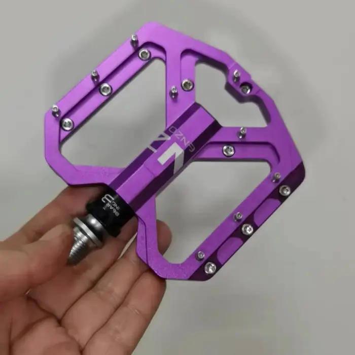 Nouvelles pédales de VTT pédale vtt vélo en aluminium plate-forme large pédales plates 9/16 "pédales de vélo à roulement scellé
