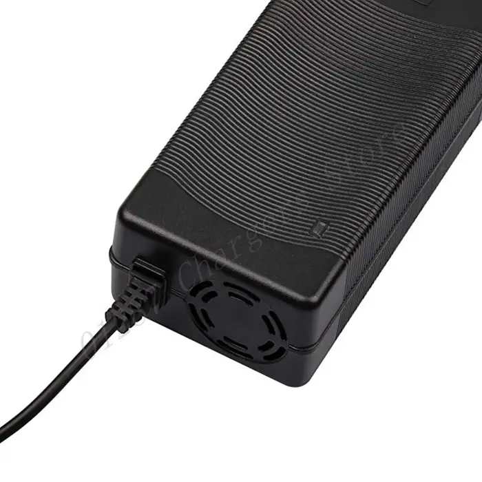Chargeur de batterie 54.6V 3A