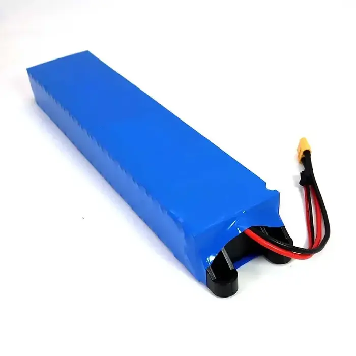 Batterie Li-ion 36V 7.8Ah haute capacité pour scooter électrique M365 avec BMS de protection et charge 42V pour mobilité urbaine quotidienne