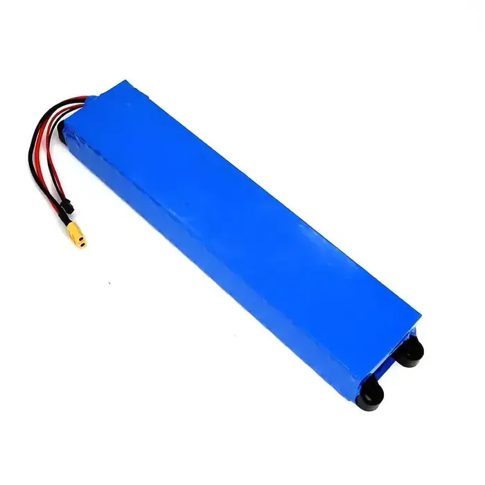 Batterie Li-ion 36V 7.8Ah haute capacité pour scooter électrique M365 avec BMS de protection et charge 42V pour mobilité urbaine quotidienne