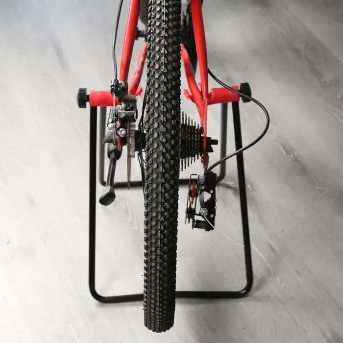 Nouveau support de stationnement triangulaire pour vélo