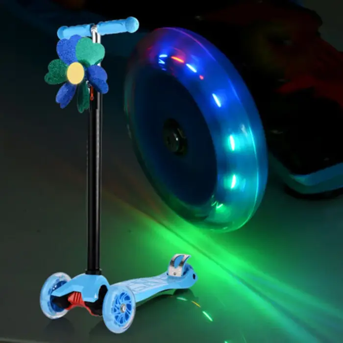 1pc LED Flash roue clignotante lumières arrière ABEC pour Scooter Mini 12x2 cm PU enfants remplacer roues éclairage partie de vélo extérieure