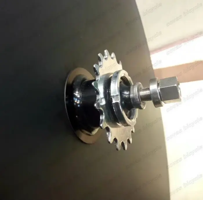 Roues en disque en fibre de carbone 700C 23mm pour vélo de route et piste avec pneus tubulaires finition mate ou brillante