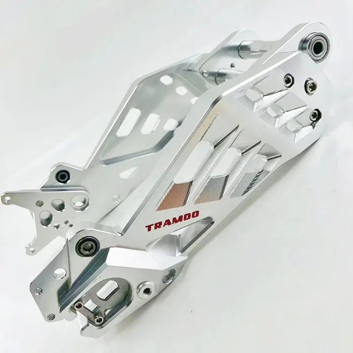 Cadre de moteur de fourche plate arrière évidée