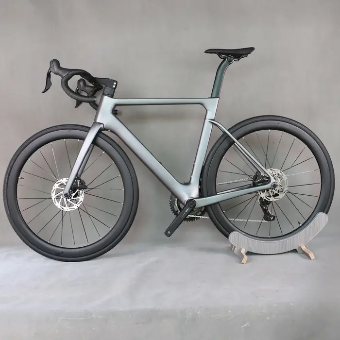 Vélo de route léger de plein carbone de bicyclette TT-X42 de style le plus récent avec des roues électriques sans fil d'ensemble de groupe de WheelTop