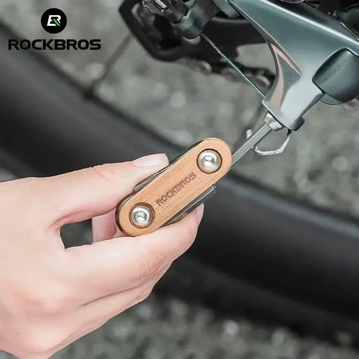 Outil de réparation de vélo multifonctions 8 en 1 en acier 45CR avec revêtement titane et manche palissandre pour VTT et cyclisme portable