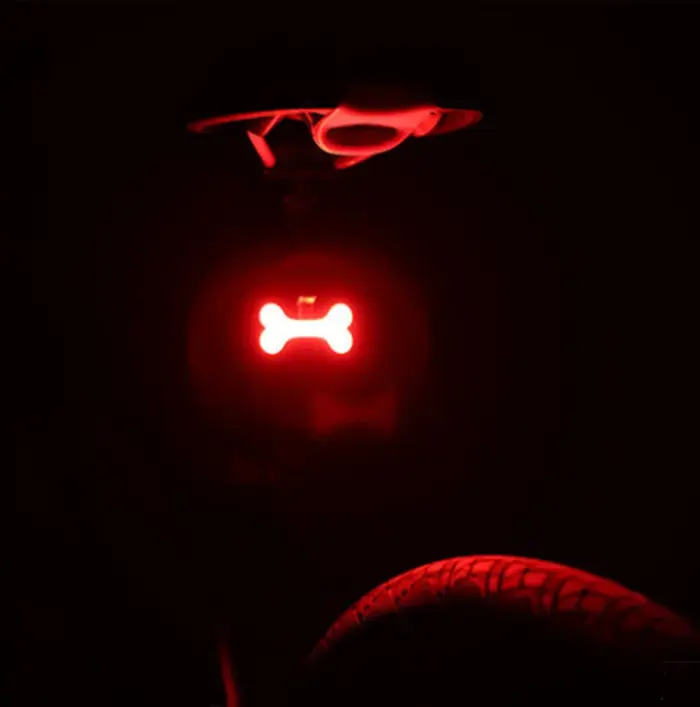 Lumière LED de vélo aste par USB