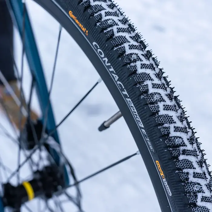 Pointes Cloutées pour Vélo de Neige