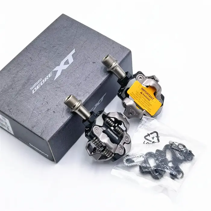 Pédales SPD double face Shimano XT Series PD-M8100 pour le cyclisme de cross-country