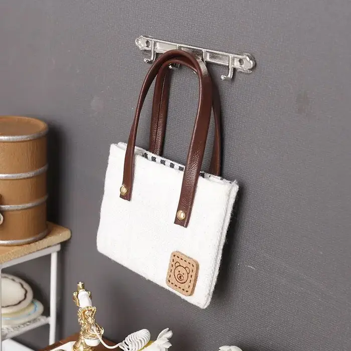 Faire semblant de jouer à des jouets ; Mini sac en toile de simulation pour maison de poupée ; Accessoires de tenue