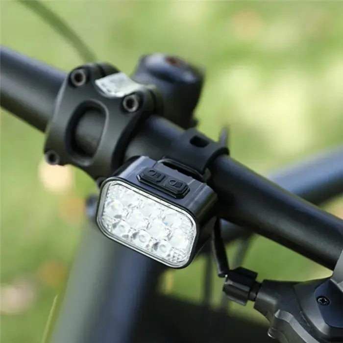 Ensemble d'éclairage de vélo avant et arrière USB charge casque de montagne phare